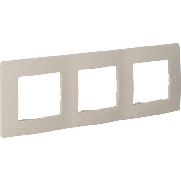 Рамка 3-м Etika сл. кость Leg 672513 Рамка 3-м Etika сл. кость Leg 672513