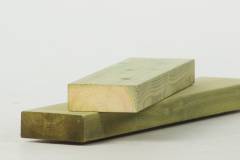 Доска строганая 45 * 145 * 4000 мм сорт AB импрегн., скругл., корич. сосна ЛС Доска строганая 45 * 145 * 4000 мм сорт AB импрегн., скругл., корич. сосна ЛС