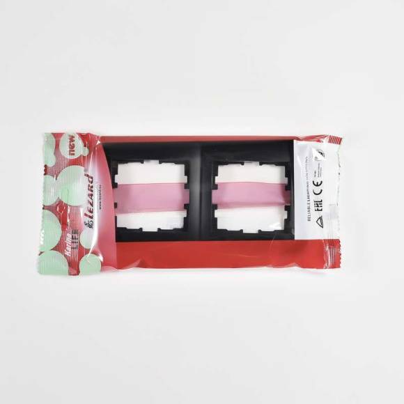 Рамка 2-м Karina Life горизонт. черн. бархат LEZARD 708-4200-147 Рамка 2-м Karina Life горизонт. черн. бархат LEZARD 708-4200-147