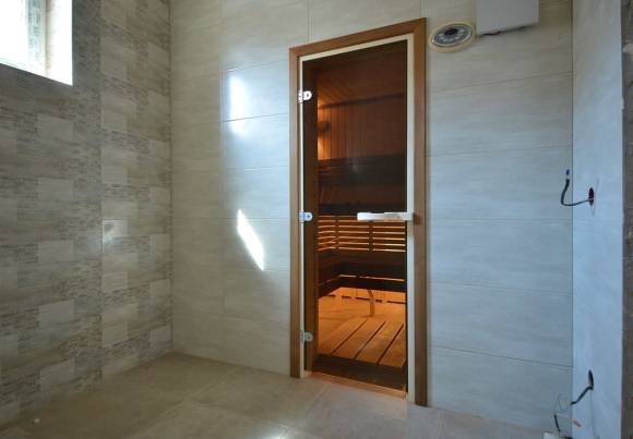 SAWO Комлпект двери с бронзовым стеклом с порогом осина 742-4SGA SAWO Комлпект двери с бронзовым стеклом с порогом осина 742-4SGA