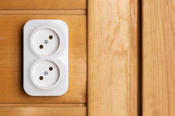 Розетка 2-м ОП Quteo 16А IP20 250В 2х2P без заземл. без защ. шторок бел. Leg 782231 Розетка 2-м ОП Quteo 16А IP20 250В 2х2P без заземл. без защ. шторок бел. Leg 782231