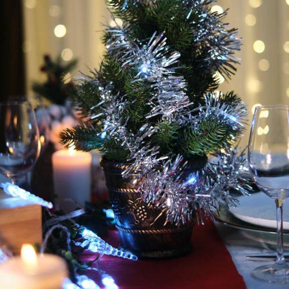 Гирлянда светодиодная "Мишура серебряная " 1.5м 10LED бел. 0.1Вт IP20 провод ПВХ прозр. элементы питания 2хAA (не в компл.) Neon-Night 304-011 Гирлянда светодиодная "Мишура серебряная " 1.5м 10LED бел. 0.1Вт IP20 провод ПВХ прозр. элементы питания 2хAA (не в компл.) Neon-Night 304-011