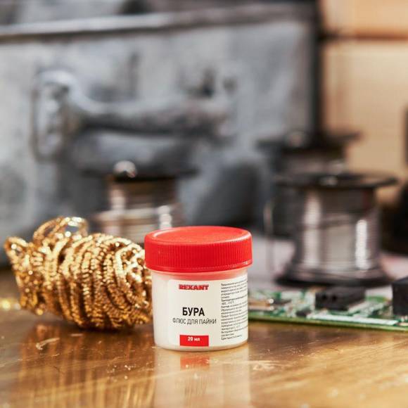 Флюс для пайки (бура) 20 гр. REXANT 09-3655 Флюс для пайки (бура) 20 гр. REXANT 09-3655