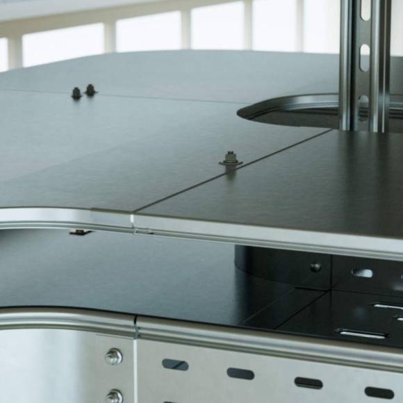 Крышка для лотка осн.400 L3000 сталь 0.6мм с заземл. оцинк. DKC 35526 Крышка для лотка осн.400 L3000 сталь 0.6мм с заземл. оцинк. DKC 35526