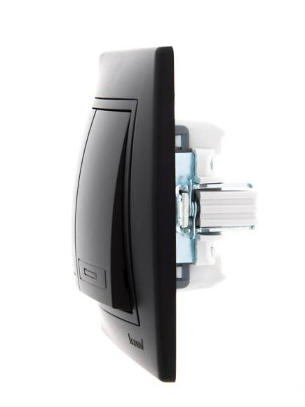 Рамка 3-м Mira горизонт. черн. бархат LEZARD 701-4200-148 Рамка 3-м Mira горизонт. черн. бархат LEZARD 701-4200-148