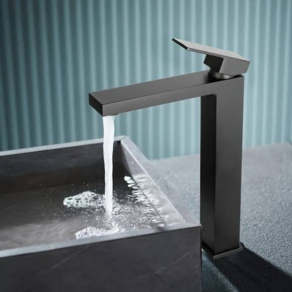 Смеситель для раковины высокий Maretti Umbria Black UMB32RF52, черный