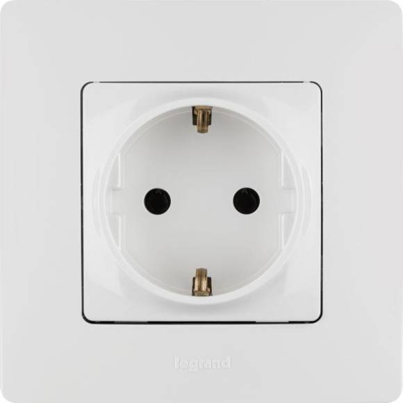 Розетка 1-м СП Etika 16А IP20 250В 2P+E с заземл. немецк. стандарт винтов. клеммы механизм бел. Leg 672221 Розетка 1-м СП Etika 16А IP20 250В 2P+E с заземл. немецк. стандарт винтов. клеммы механизм бел. Leg 672221