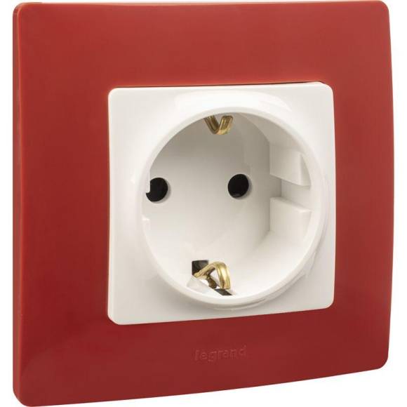 Розетка 1-м СП Etika 16А IP31 250В 2P+E с заземл. защ. шторки немецк. стандарт винтов. клеммы механизм бел. Leg 672222 Розетка 1-м СП Etika 16А IP31 250В 2P+E с заземл. защ. шторки немецк. стандарт винтов. клеммы механизм бел. Leg 672222