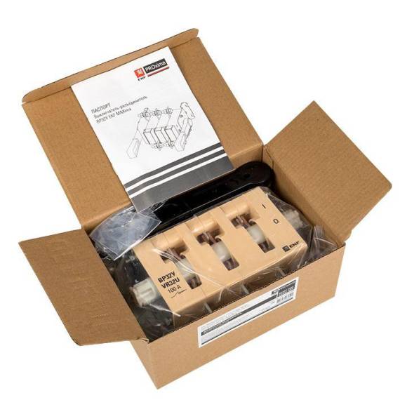 Выключатель-разъединитель ВР32У-31B31250 100А 1 напр. с дугогасит. камерами съемная лев./прав. рукоятка MAXima EKF uvr32-31b31250 Выключатель-разъединитель ВР32У-31B31250 100А 1 напр. с дугогасит. камерами съемная лев./прав. рукоятка MAXima EKF uvr32-31b31250