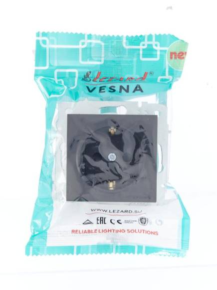 Розетка 1-м СП Vesna с заземл. защ. шторки ПБТ механизм черн. бархат LEZARD 742-4288-124B Розетка 1-м СП Vesna с заземл. защ. шторки ПБТ механизм черн. бархат LEZARD 742-4288-124B