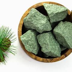 Камни Жадеит колотый фр-80х100мм (Ведро 10кг)