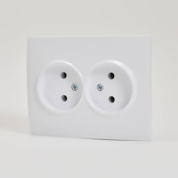 Розетка 2-м СП Karina 16А IP20 без заземл. термопласт бел. LEZARD 707-0200-128B Розетка 2-м СП Karina 16А IP20 без заземл. термопласт бел. LEZARD 707-0200-128B